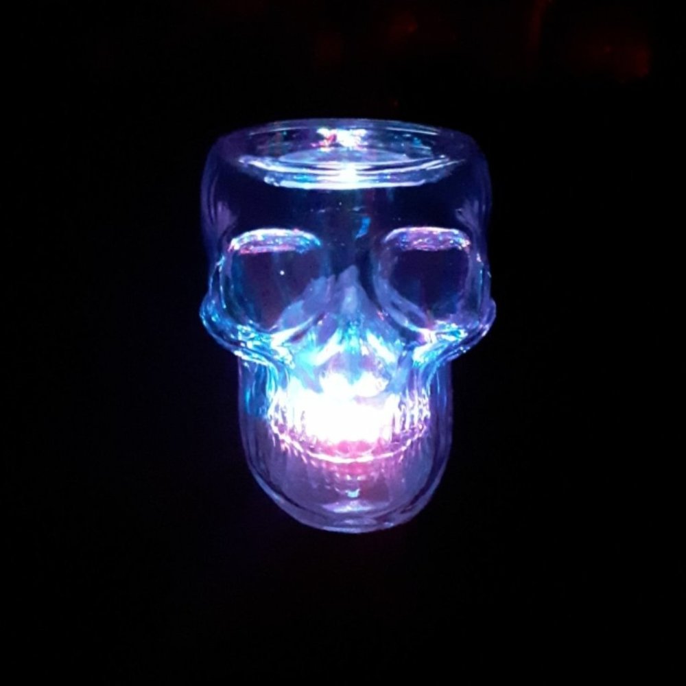 BBW Light-Up Glass Skull Pedestal